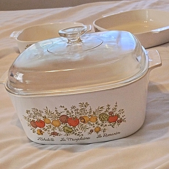 Vintage Corning Ware "Spice O' Life" 3 Piece Bakeware Set - Picture 6 of 13